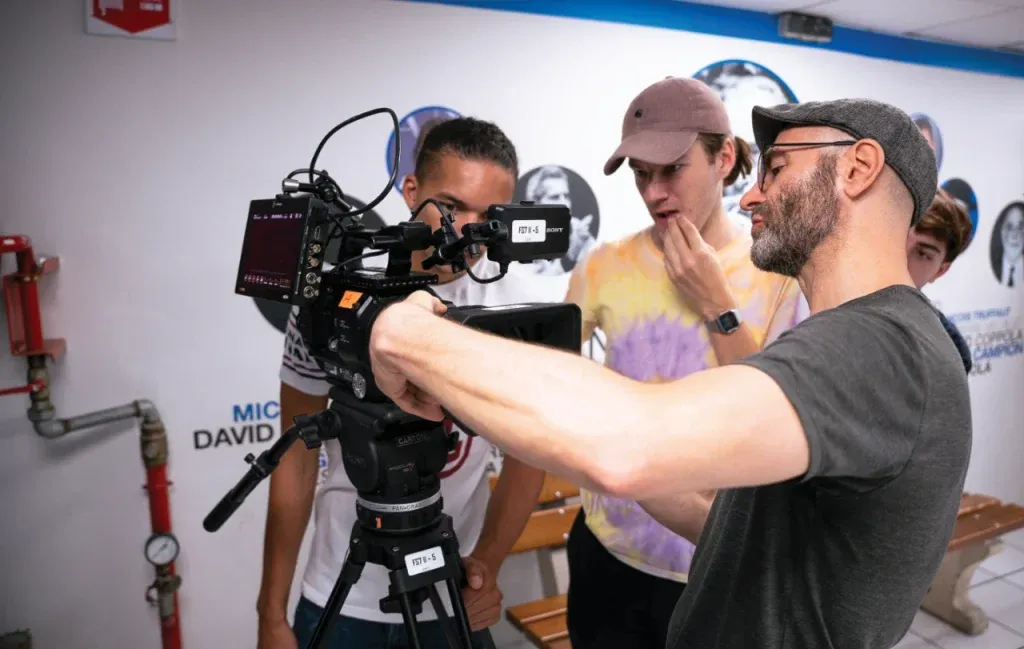 Photo Atelier formation pro ESRA élèves et professeur