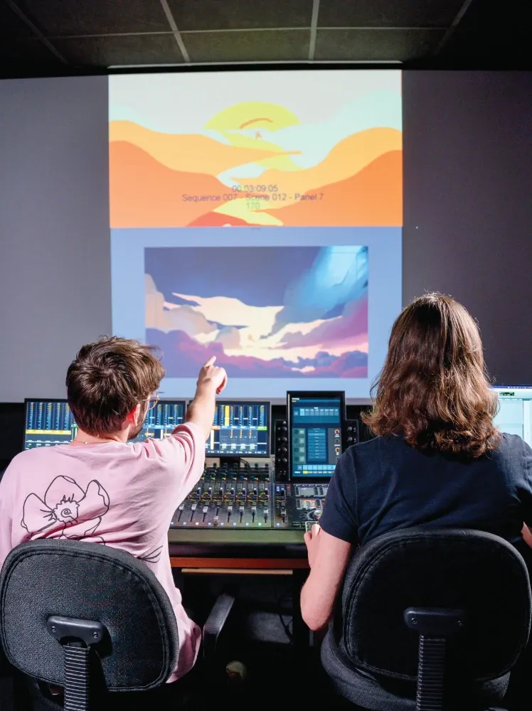 Photo élèves en Formation ESRA Pro certification Pro tools post production